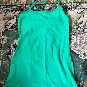 green lulu lemon training top